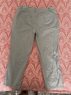 Mossimo Cotton Gray Capri Pant